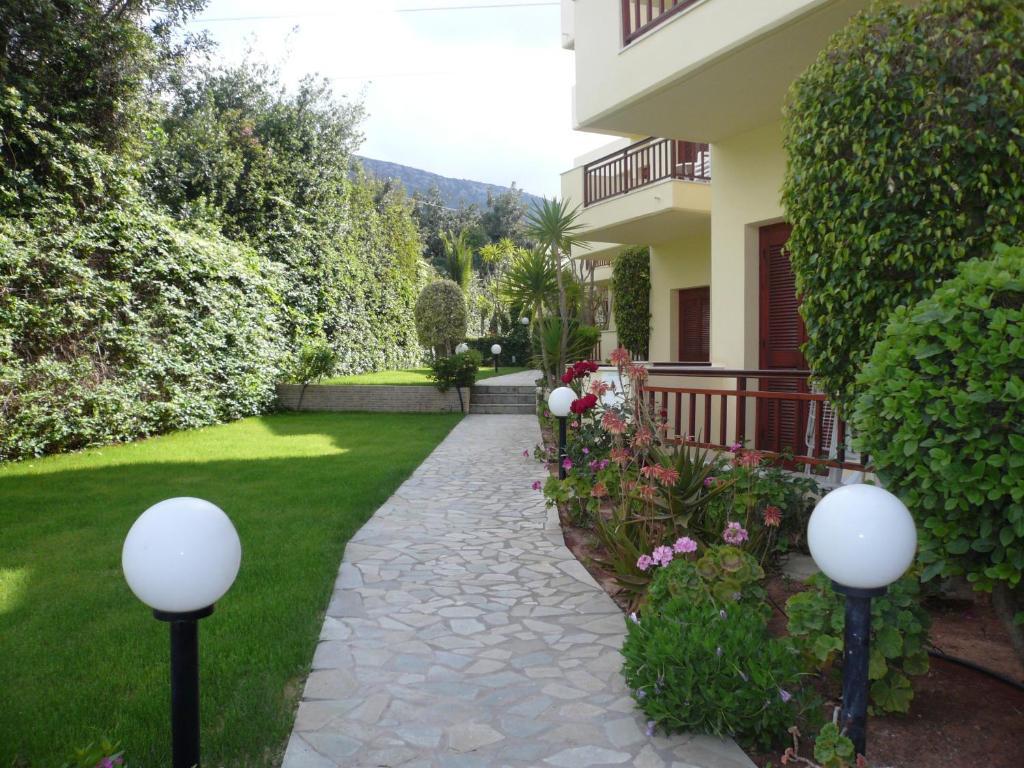 Aparthotel Maria Lambis Stalida Habitación foto